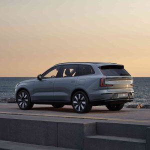 Bawa 7 Penumpang Tapi Pecut 0-100km/j Dalam 4.2 Saat? Volvo EX90 Bakal Tiba Untuk ‘Tapau’ Sports Car Korang!