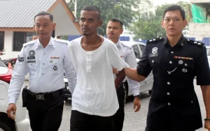 Rempuh Anggota Polis, Pekerja Cuci Kereta Didakwa Cuba Bunuh