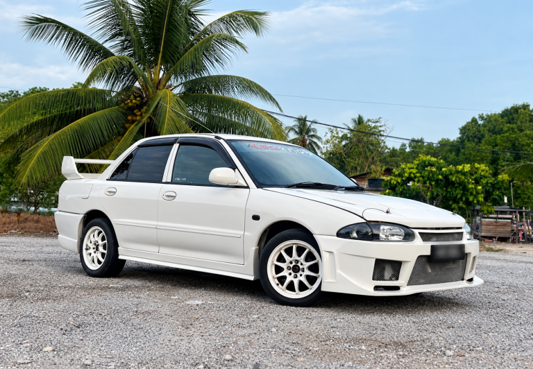 Kenapa? Tak Handsome Eh Pakai Kereta Lama?